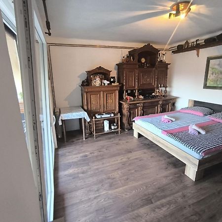 Apartments Lorinda Moscenicka Draga Bilik gambar